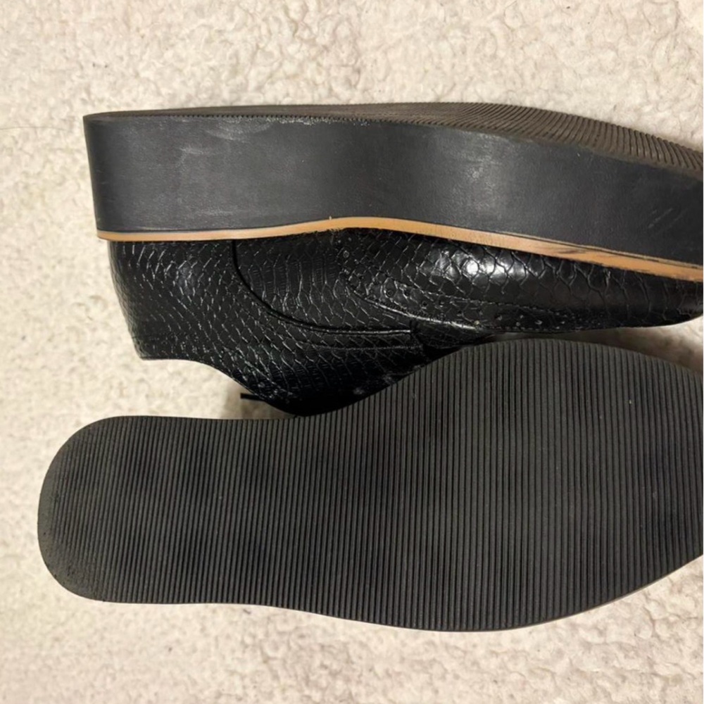 Madden Girl Black Textured Platform Shoes - Picture 3 of 3